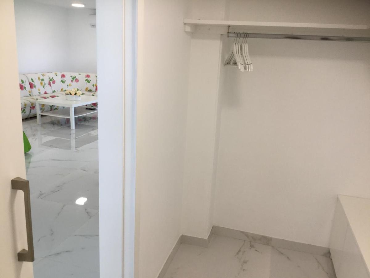 Yellow Studio Brand New Limassol Exterior foto
